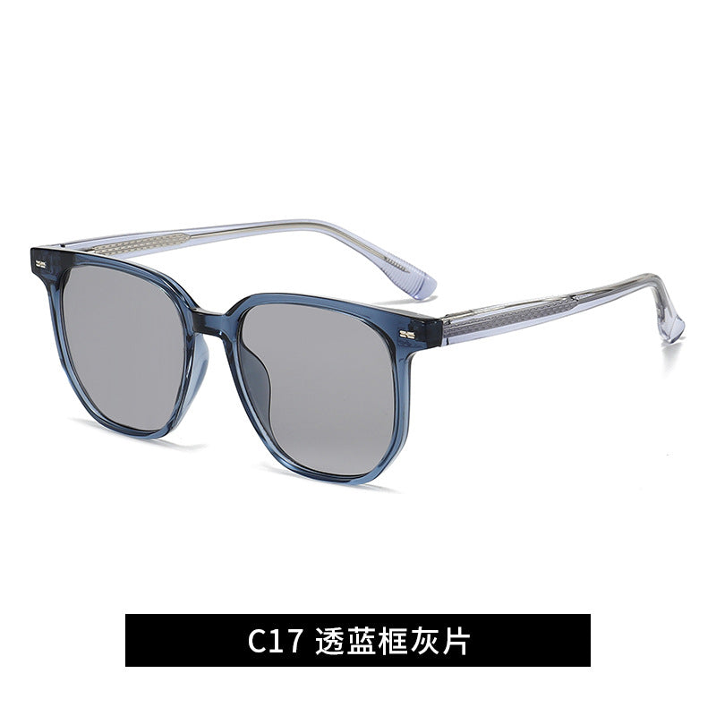 Ladies sunglasses in a modern square frame Kalsten