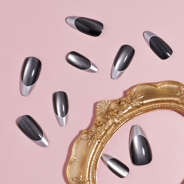 Artful Abstract Design Press-On Nails Kalsten