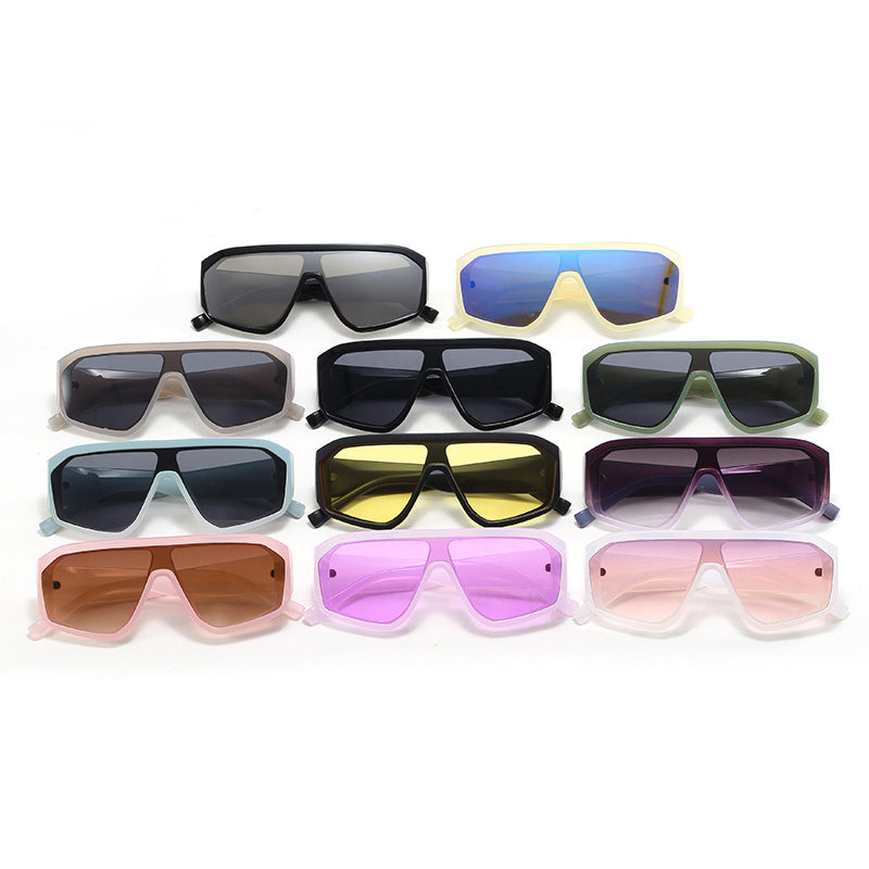 Women Fashionable Oversized Sunglasses in Futuristic Design Kalsten