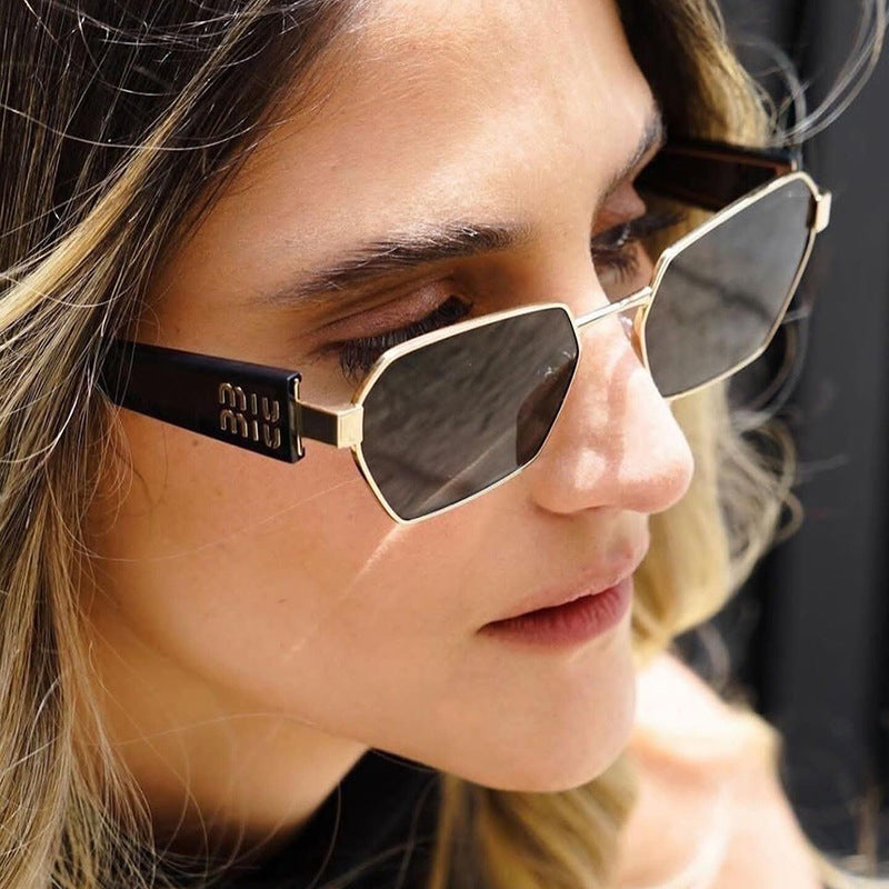 Ladies hexagonal sunglasses with elegant metal frame and protective lenses Kalsten