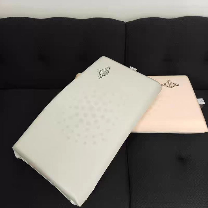 Ergonomic Ventilation Cushion With Contoured Design Kalsten