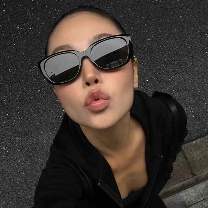 Women's sunglasses in a modern, stylish design Kalsten