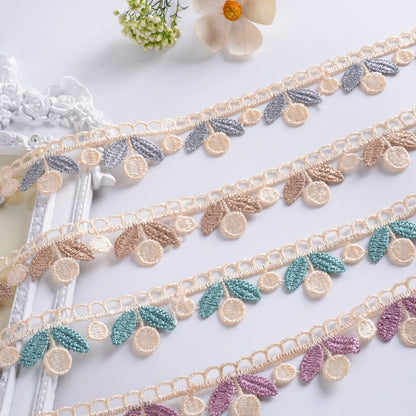 Delicate lace trim Acalora