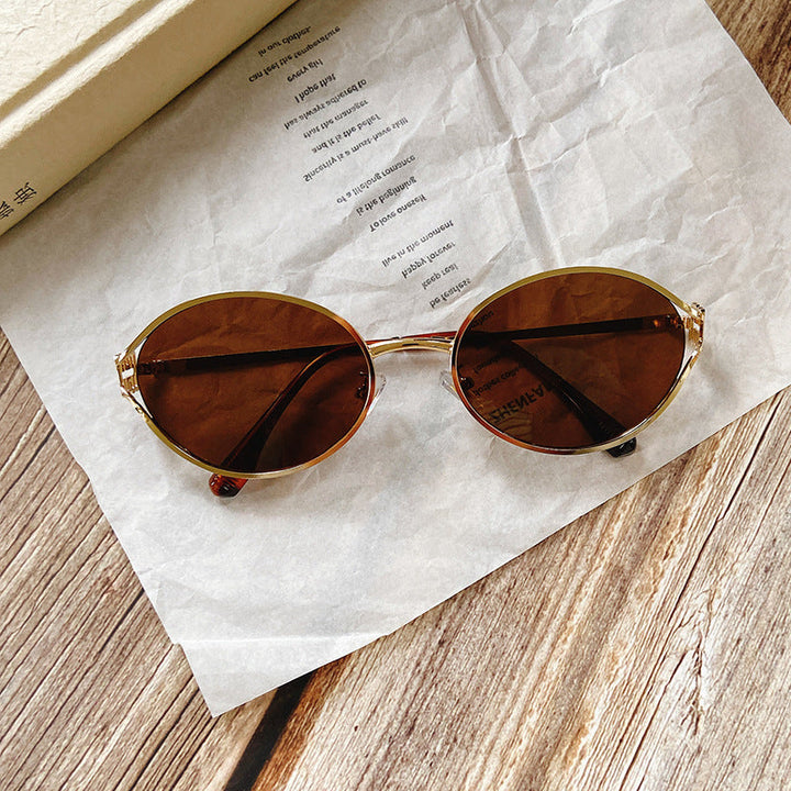 Round Sunglasses with Golden Accents Kalsten
