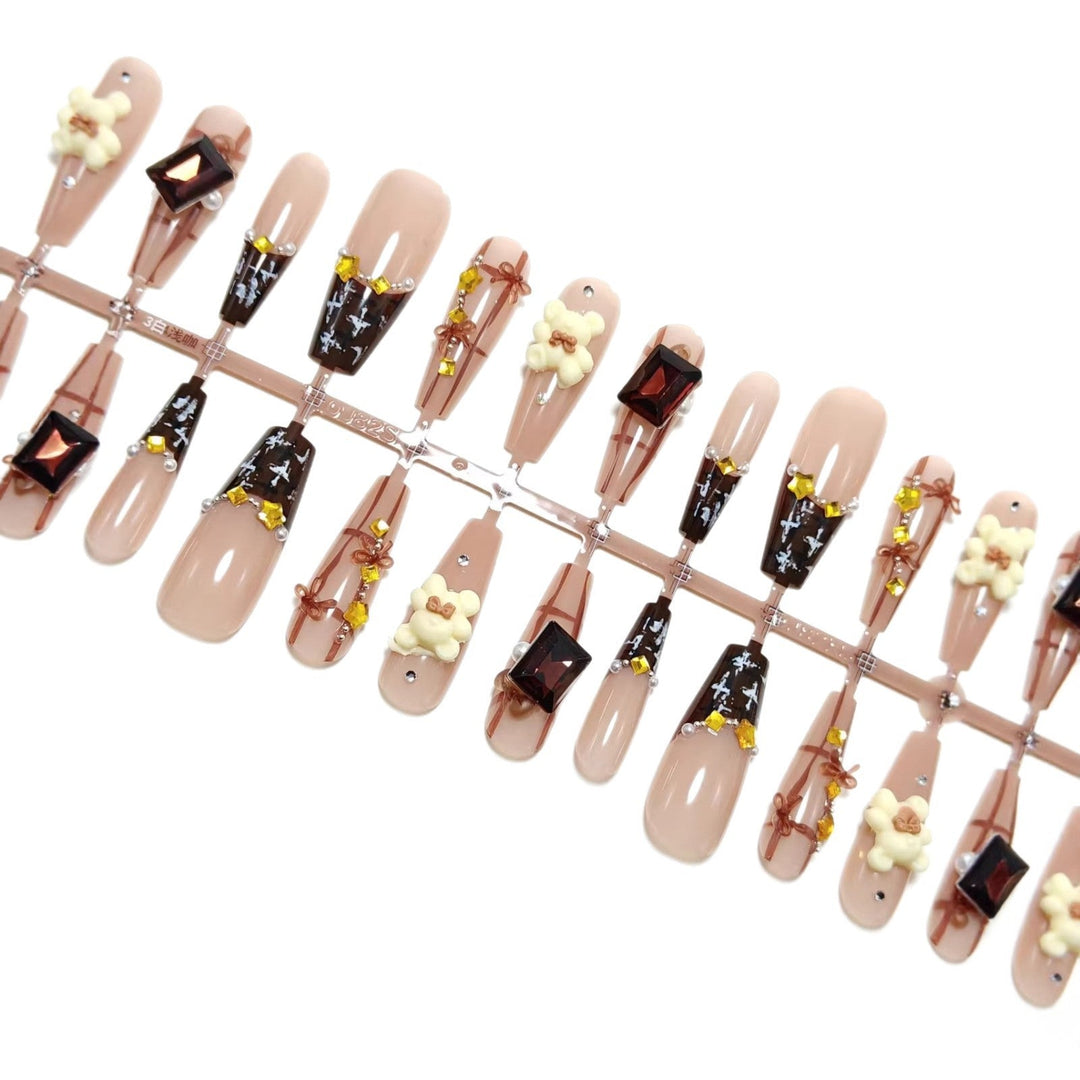 Artificial nails with living bear and gemstone accent Kalsten
