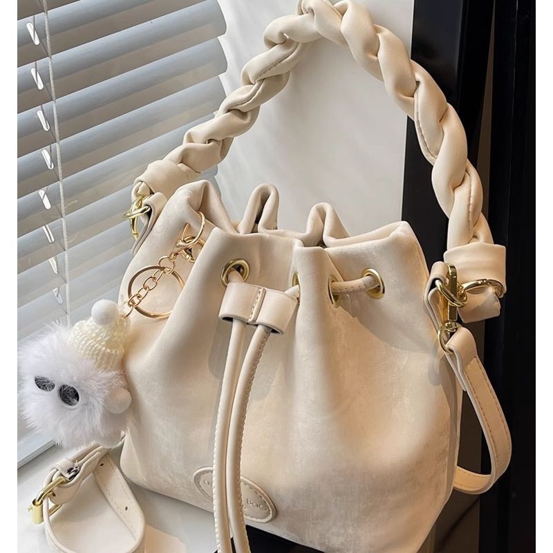 Stylish Crocheted Shoulder Bag Acalora