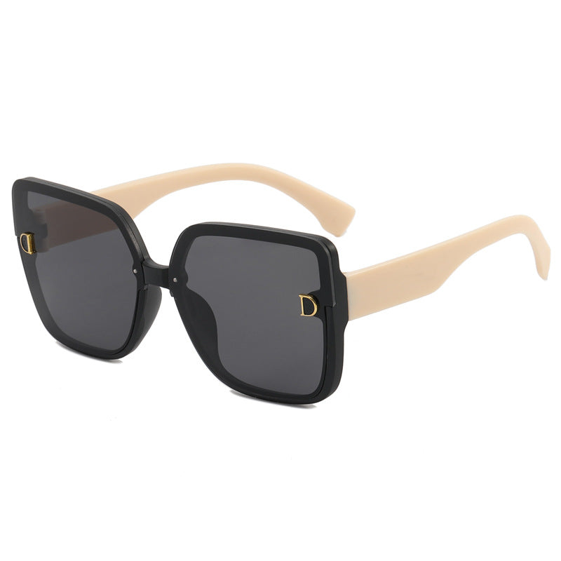 Women's trendy square sunglasses in minimalist design Kalsten