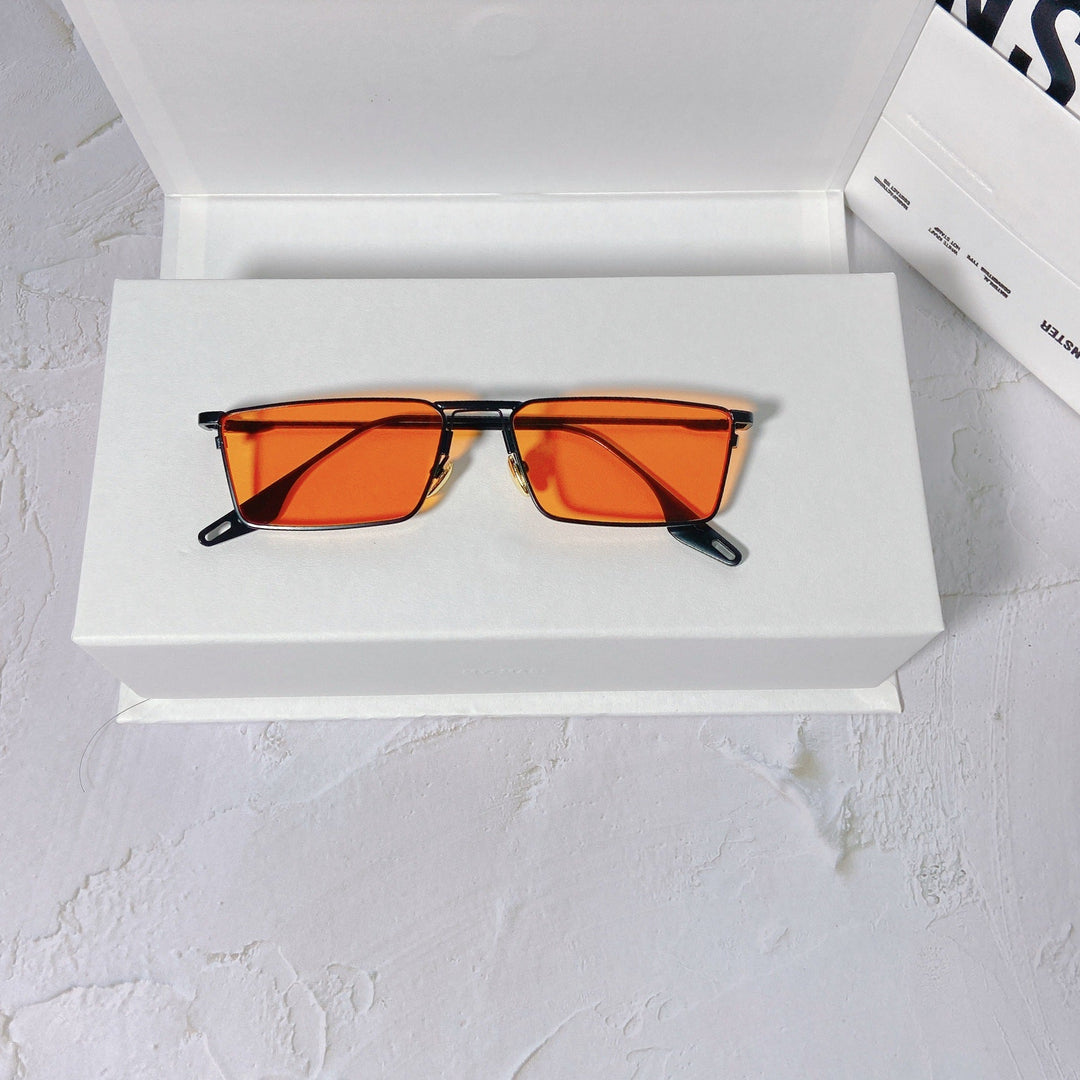 Fashionable sunglasses with rectangular metal frame Kalsten