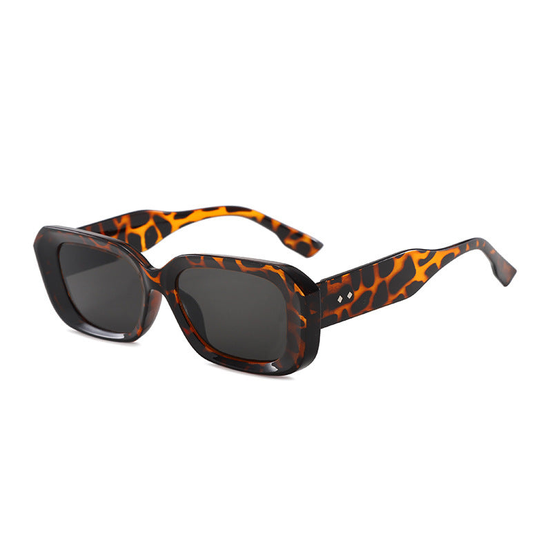 Women's Fashion Oversized Sunglasses with High-Quality Plastic Frame Kalsten