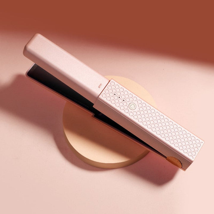 Kalsten | Portable cordless straightener with USB charging
