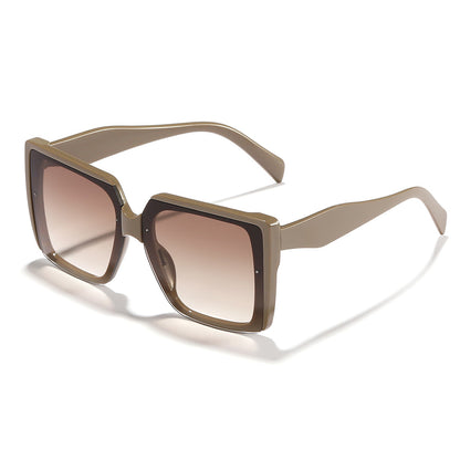 Women's oversized sunglasses in trendy square design Skanto