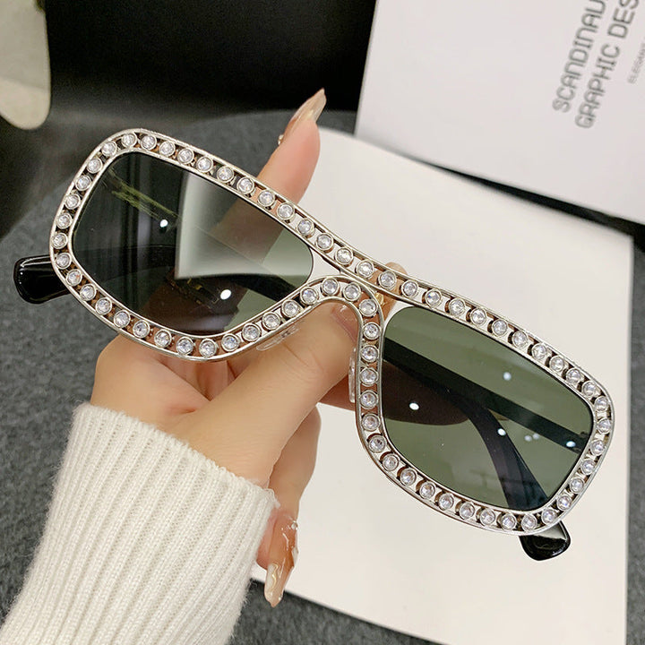 Women's extravagant Cat-Eye sunglasses with golden accents Kalsten