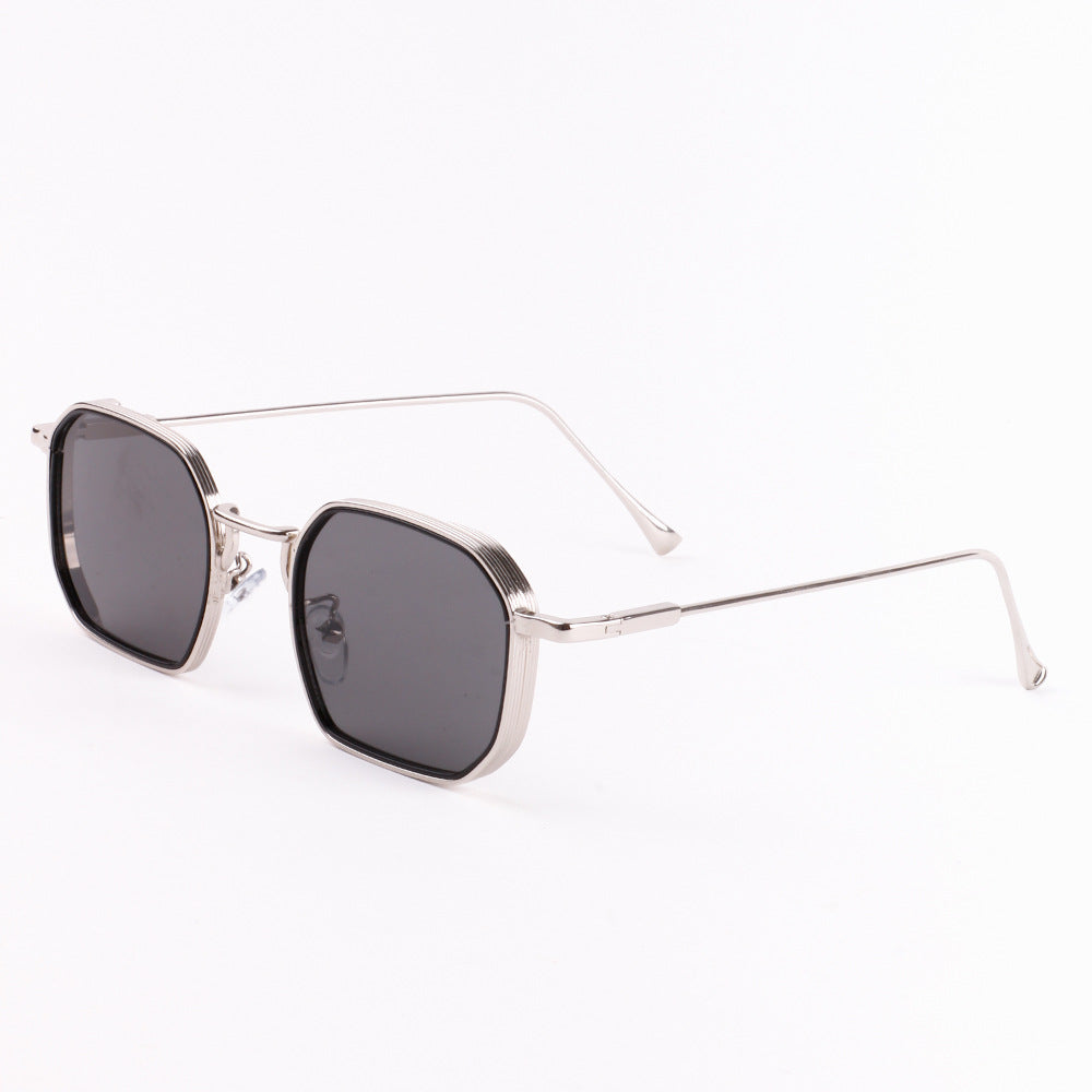 Women's fashionable sunglasses with stylish, square frame and UV protection Kalsten