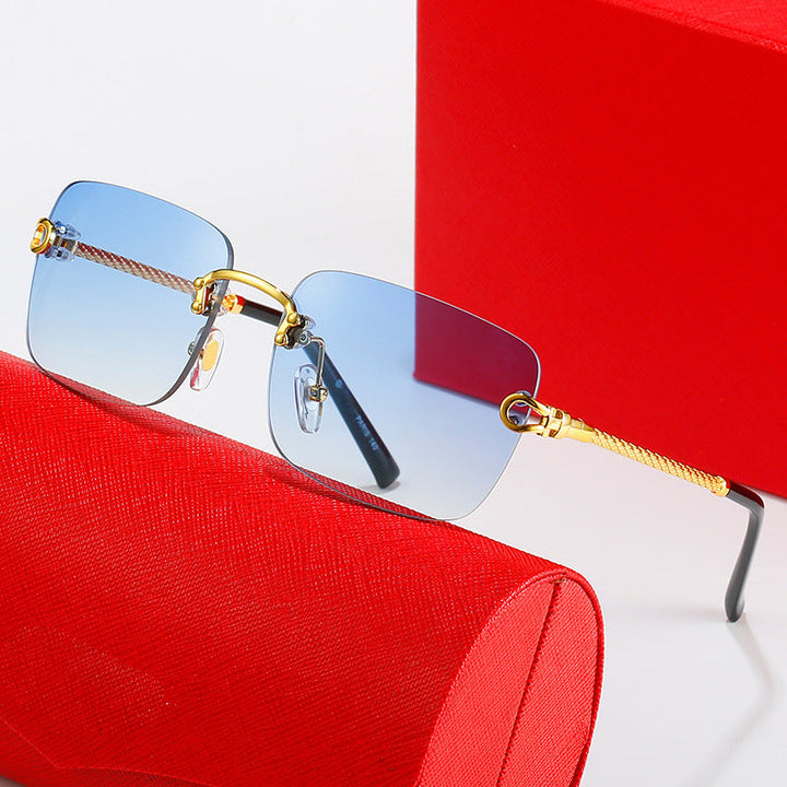 Women's square sunglasses with luxurious, gold-accented frame and protective lenses Kalsten