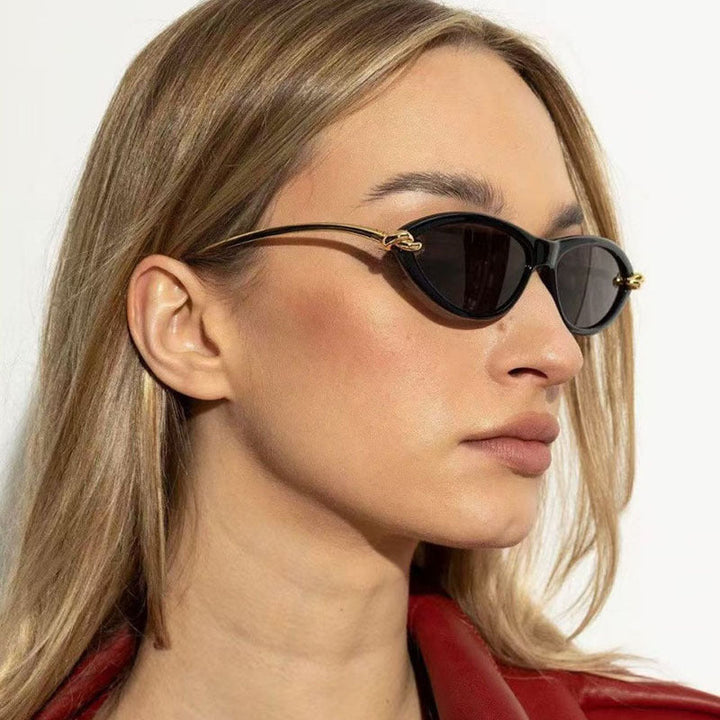 Women's Cat-Eye Sunglasses with Elegant Metal Frame and Protective UV Filter Kalsten