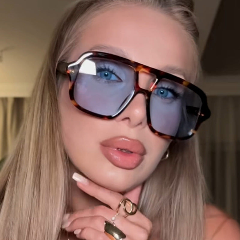 Ladies stylish oversized sunglasses in simple design Kalsten