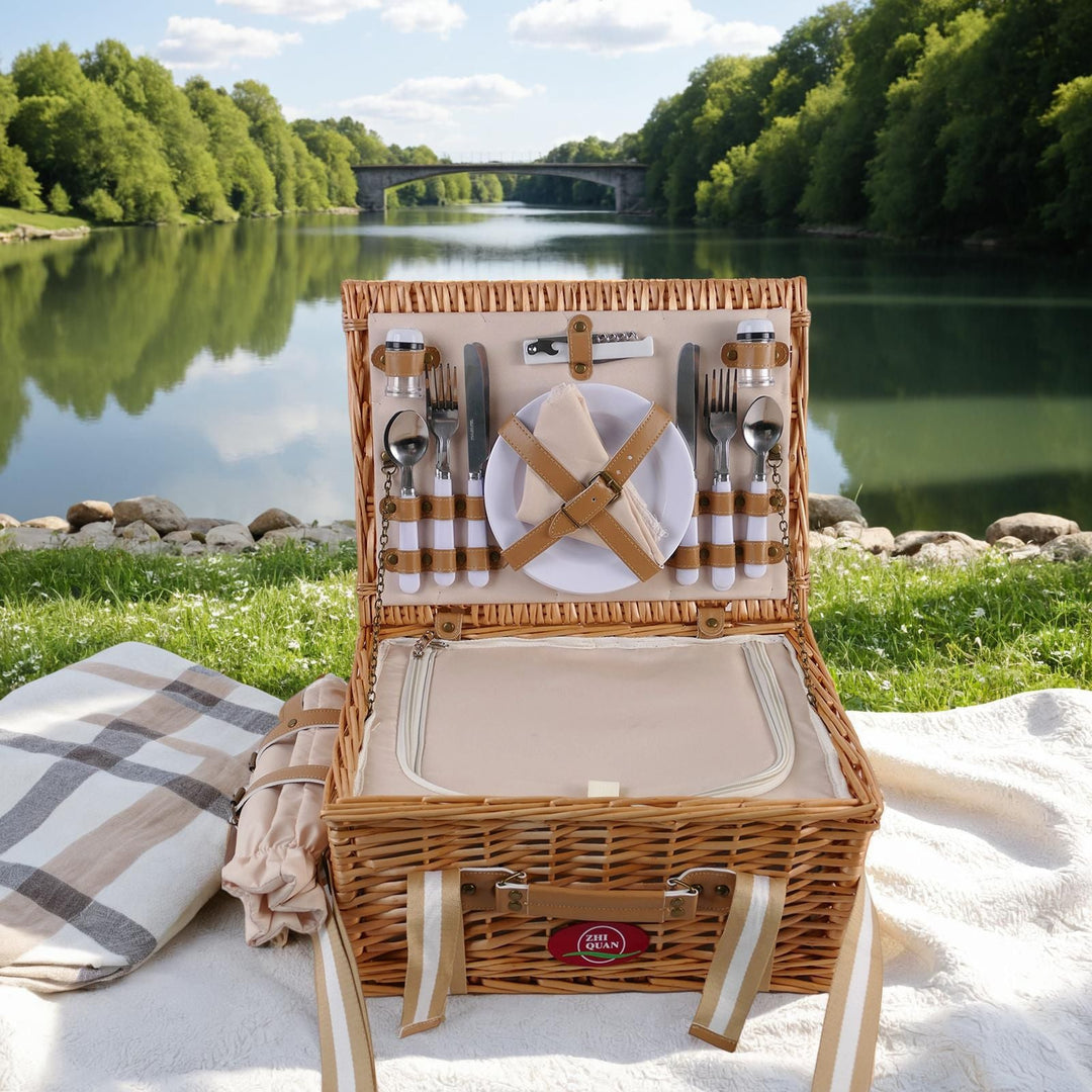 Ladies picnic basket with integrated dish set and stylish leather detail Kalsten