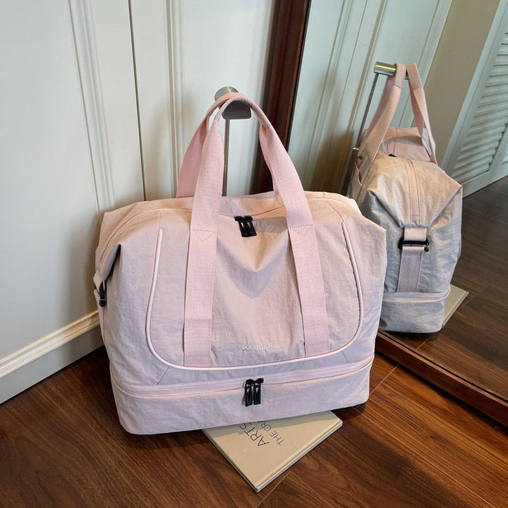 Sporty Travel Bag With Innovative Storage Kalsten