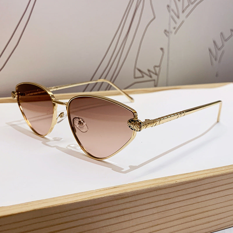 Ladies Designer Sunglasses with Chic Cat Eye Design and Luxurious Frame Kalsten