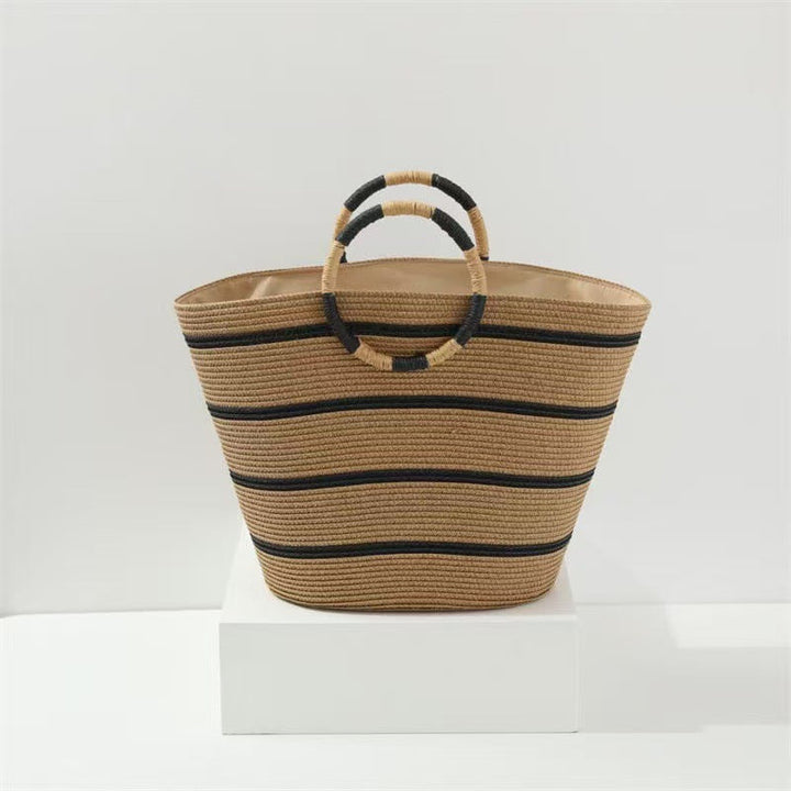 Elegant and Spacious Beach Bag Kalsten