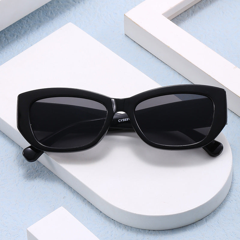 Women's fashionable Cat-Eye sunglasses made of sturdy plastic Kalsten