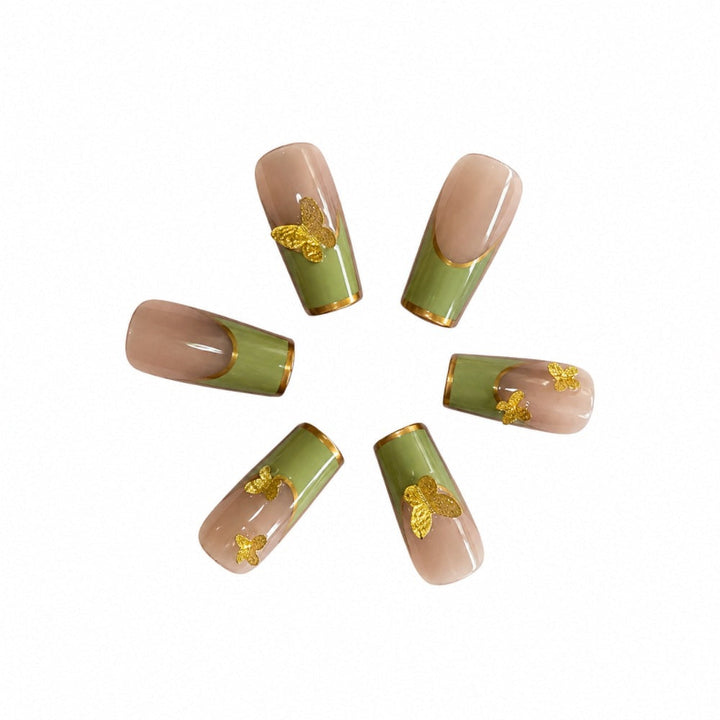 Artificial nails with elegant floral and delicate design Kalsten