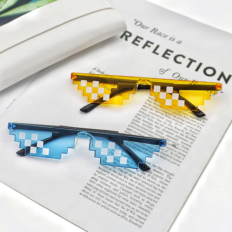 Ladies creative sunglasses in modern style element Kalsten