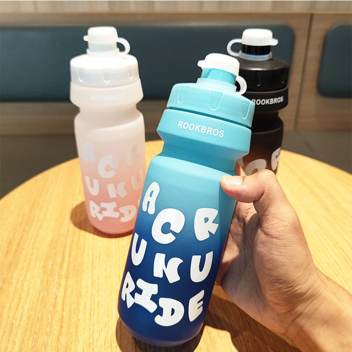 Women's sporty water bottle with flexible leak protection technology Kalsten