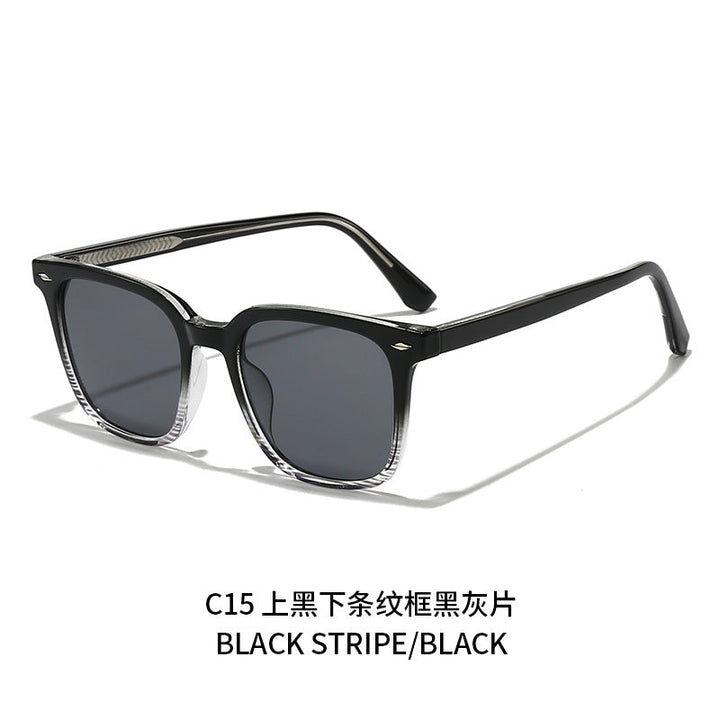 Women stylish sunglasses in elegant tortoise shell design Kalsten
