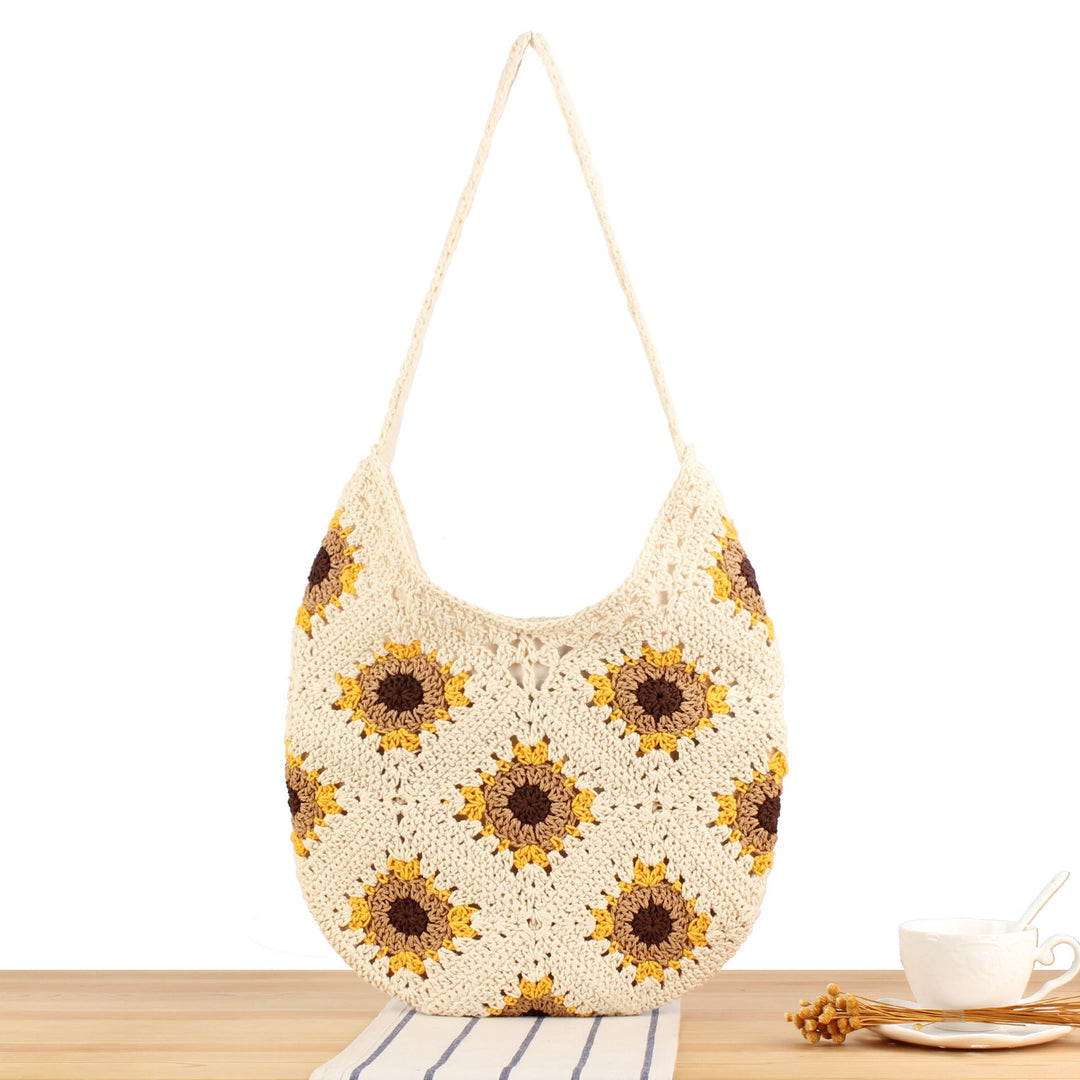 Crochet shoulder bag with playful sunflower pattern Kalsten