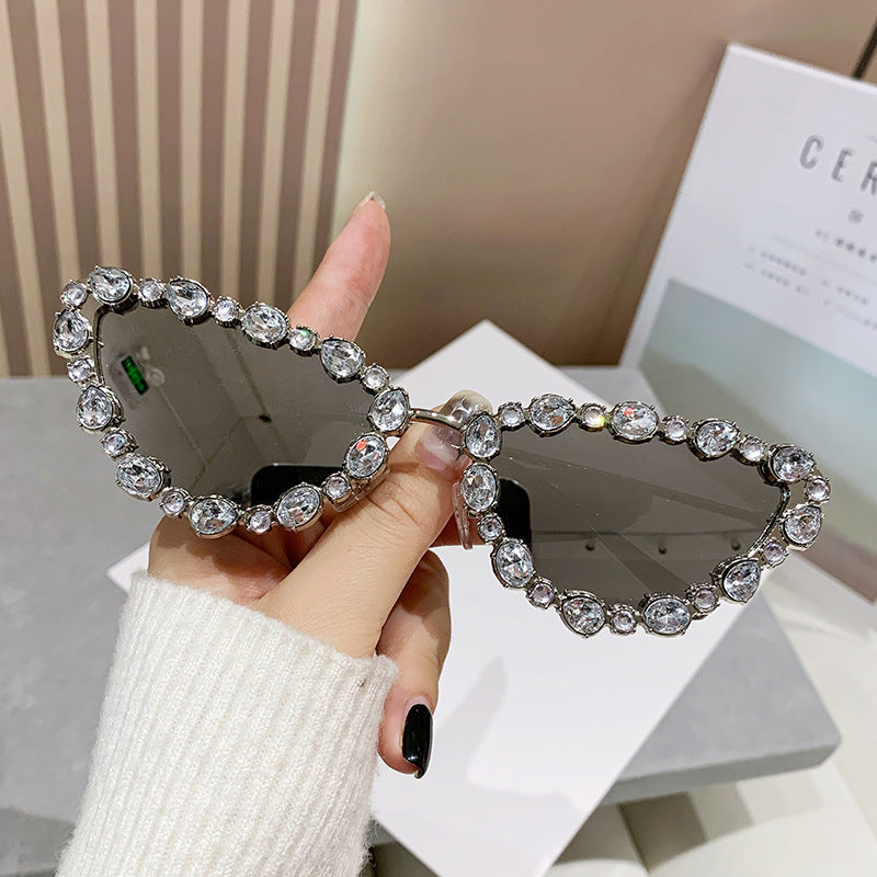 Ladies elegant Cat-Eye sunglasses with glamorous stone setting Kalsten
