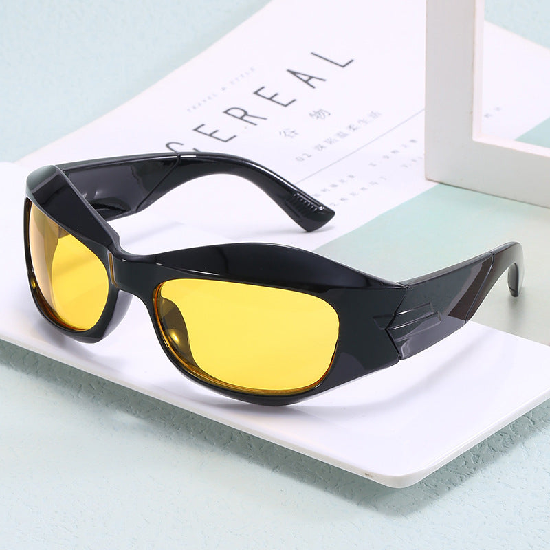 Women Retro Sunglasses in trendy Shield design Kalsten