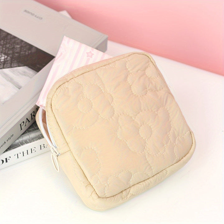 Cosmetic organizer with soft padded design Kalsten