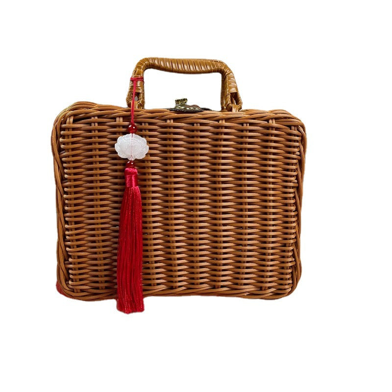 Women stylish and decorative gift basket case Kalsten