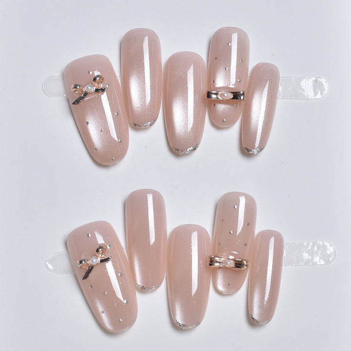 Elegant Press-On Nail Art Set with Decorative Accents Kalsten