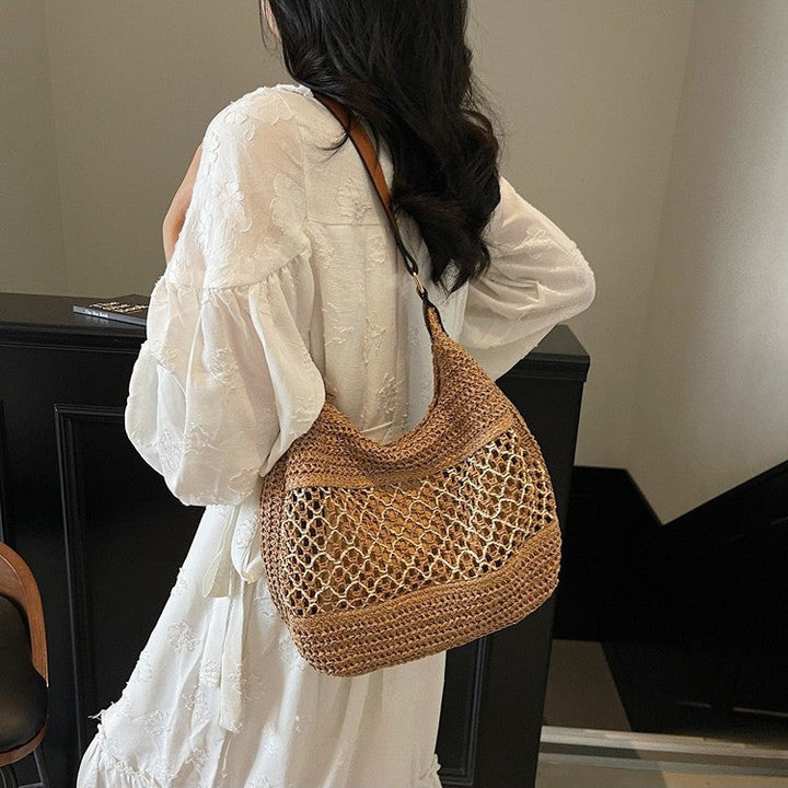 Hand-knotted shoulder bag with leather accents Kalsten