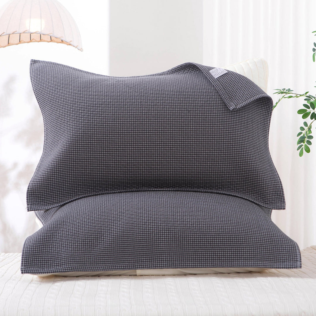Women's pillowcase with delicate floral motif Kalsten