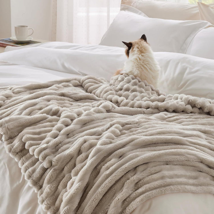 Cozy Plush Throw Blanket Kalsten