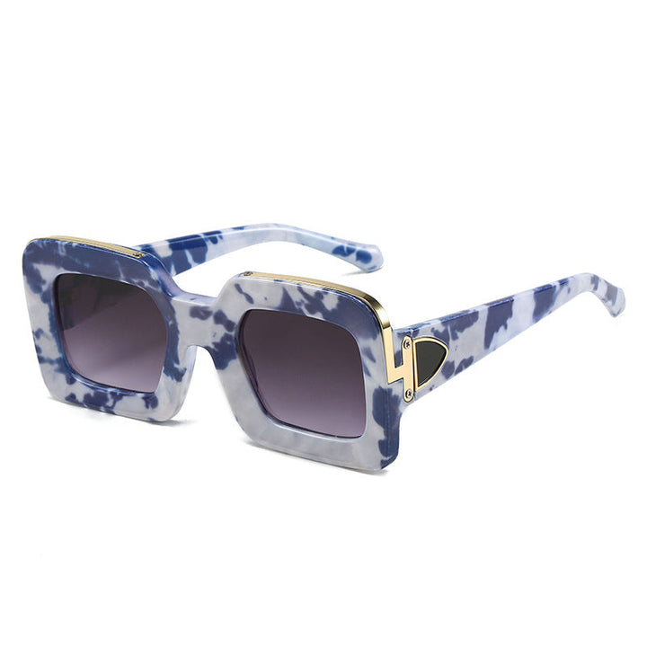 Women square sunglasses with luxurious design and golden accents Kalsten