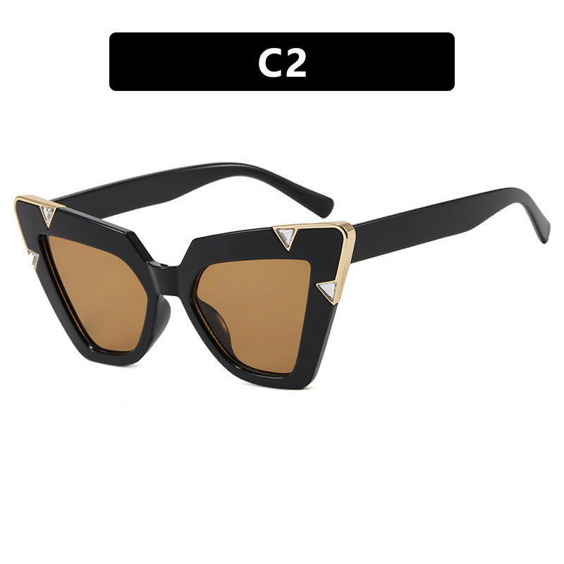 Women's Cat-Eye Sunglasses with Luxurious Design and Protective UV Filter Kalsten