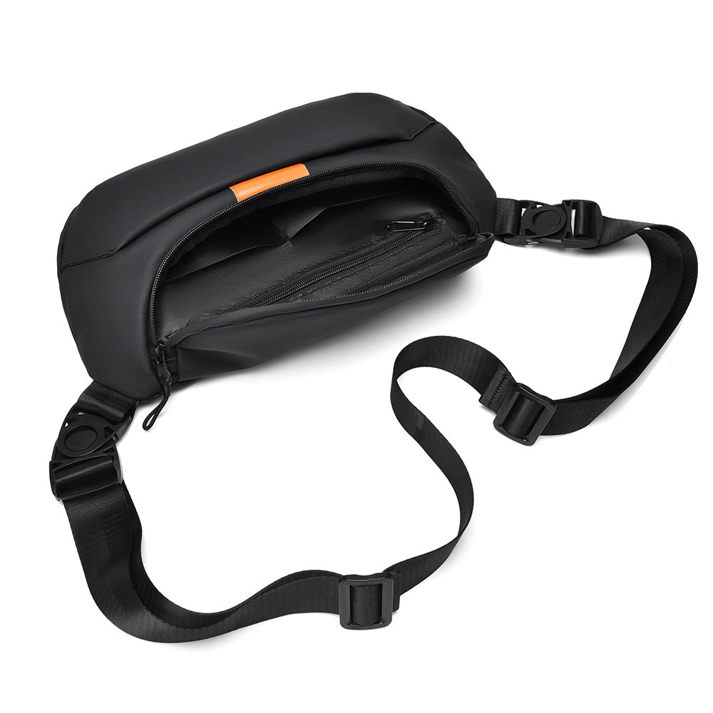 Sporty shoulder bag with versatile storage Kalsten