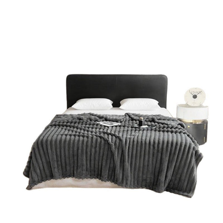Women Plush Bedspread with Textured Design Kalsten