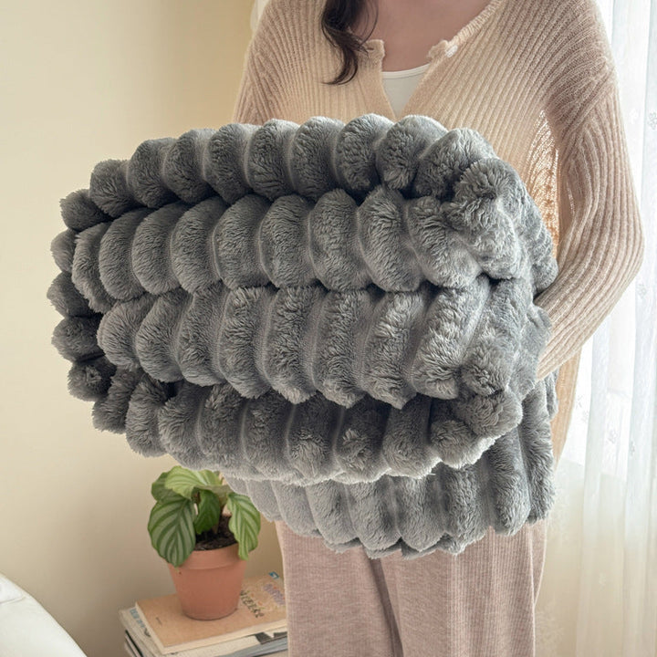 Women's Oversized Snuggle Blanket with Haptic Kalsten