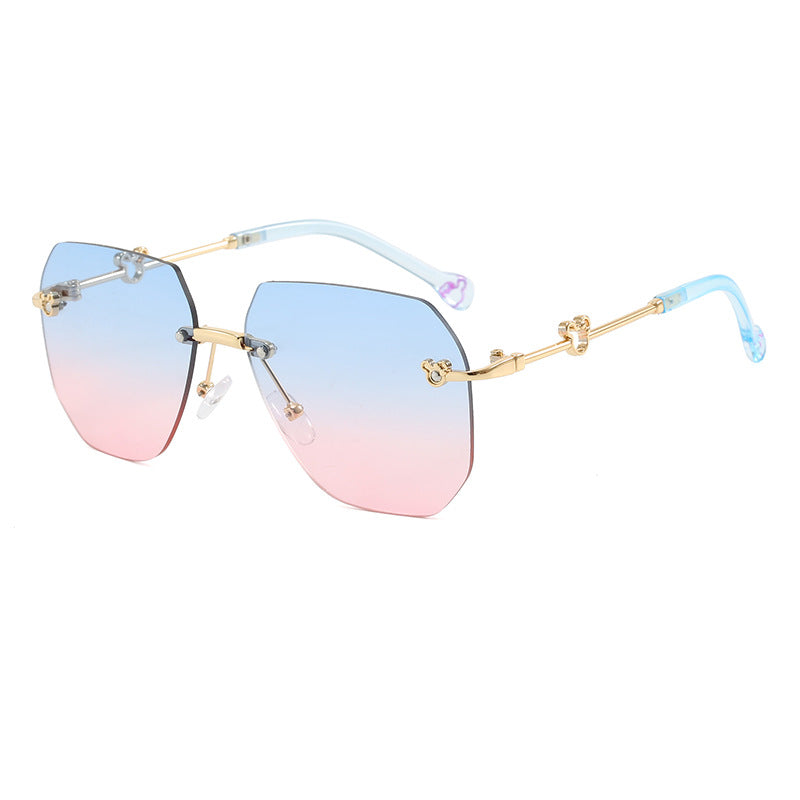 Ladies stylish oversized sunglasses with faceted frame Kalsten
