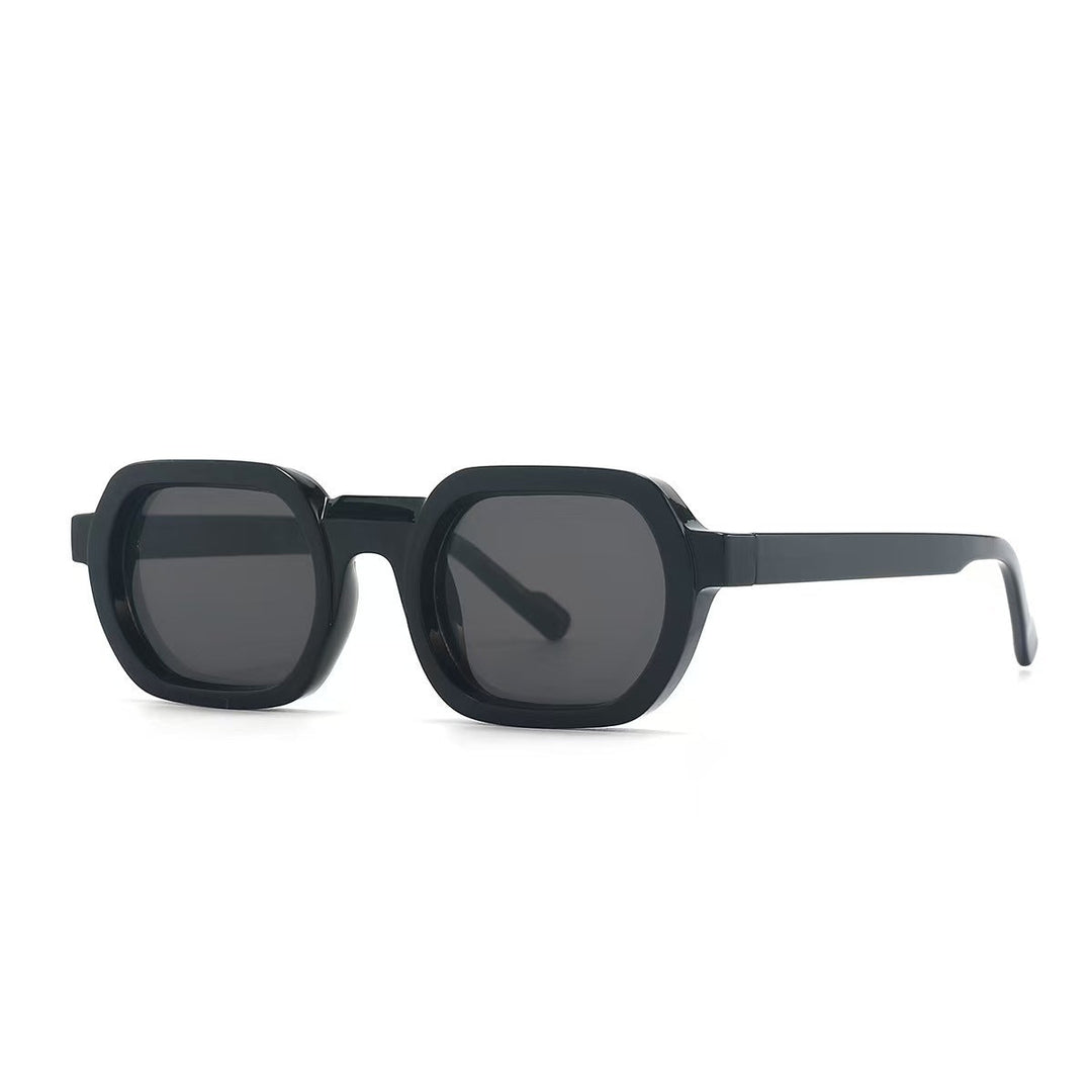 Women’s fashionable sunglasses in modern design with wide frame Kalsten