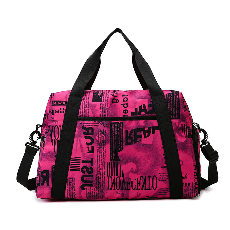Sporty travel bag with playful elephant pattern Kalsten