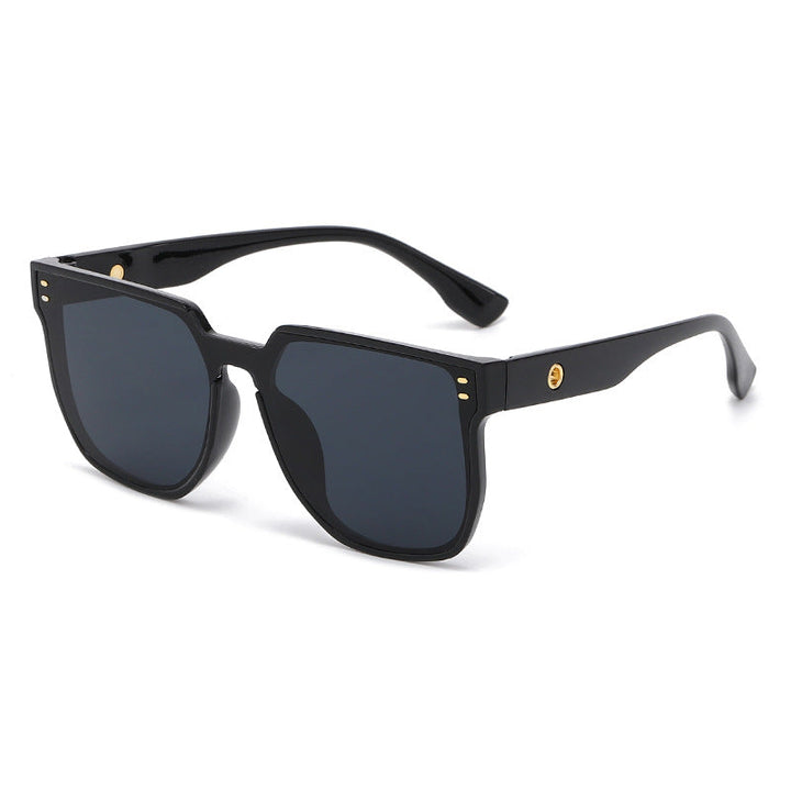 Women Fashionable Oversized Sunglasses with Distinctive Design Kalsten