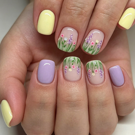 Floral Themed Press-On Nail Art Acalora