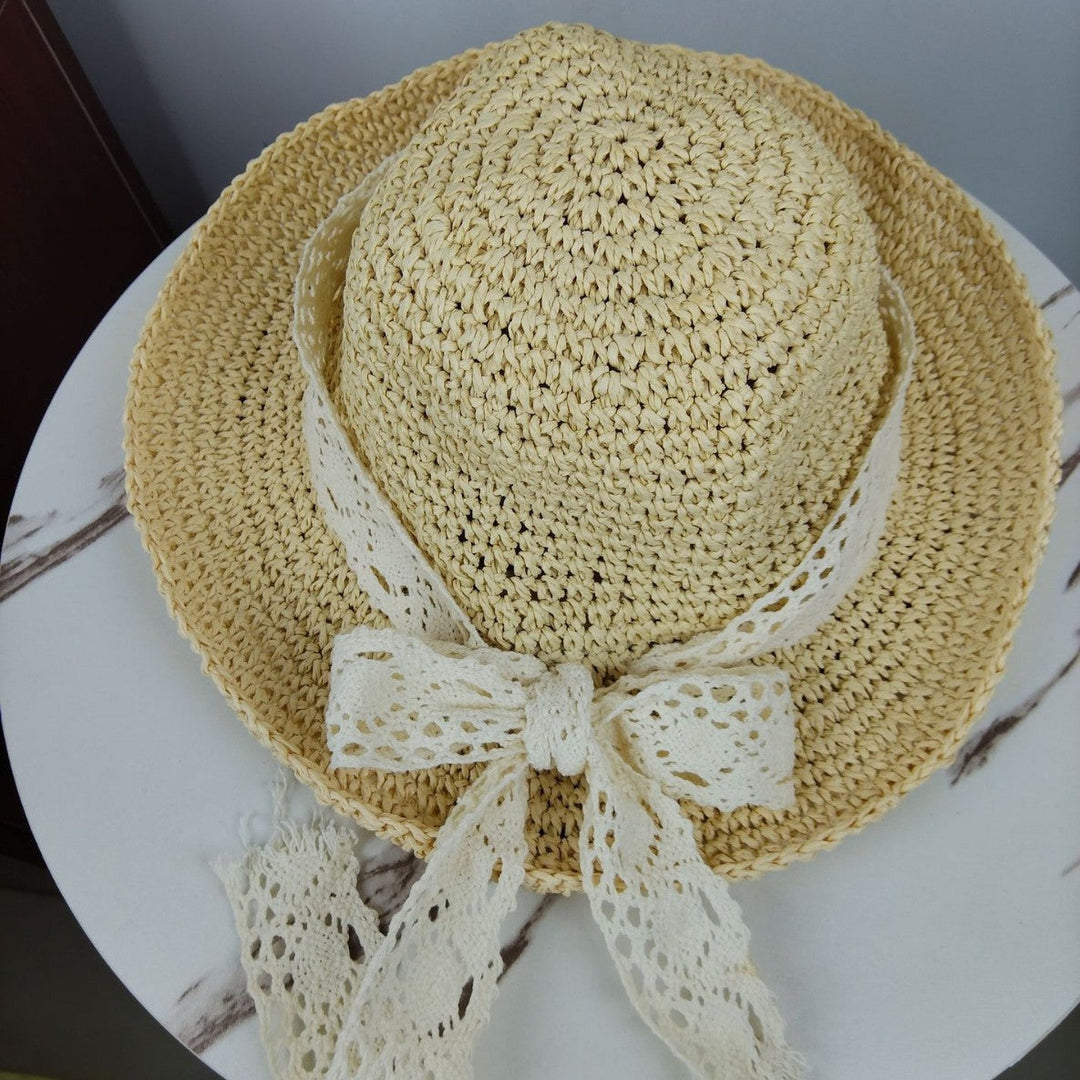 More elegant and stylish straw hat with lace band Kalsten