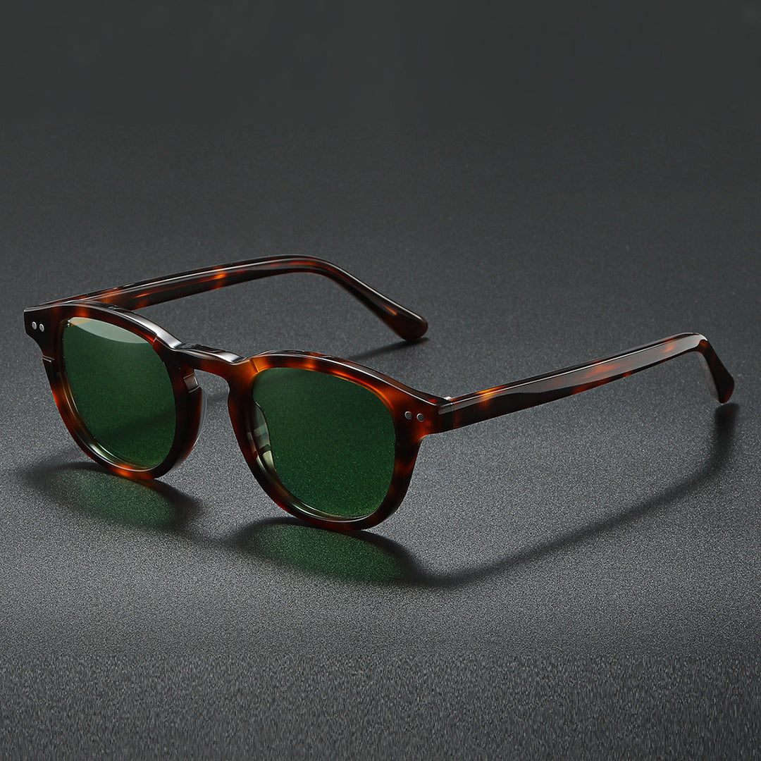 Women’s fashionable sunglasses in contemporary tortoiseshell design Kalsten
